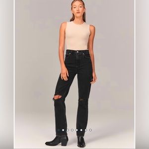BRAND NEW Abercrombie ultra high rise 90 straight jeans, size 32 Long